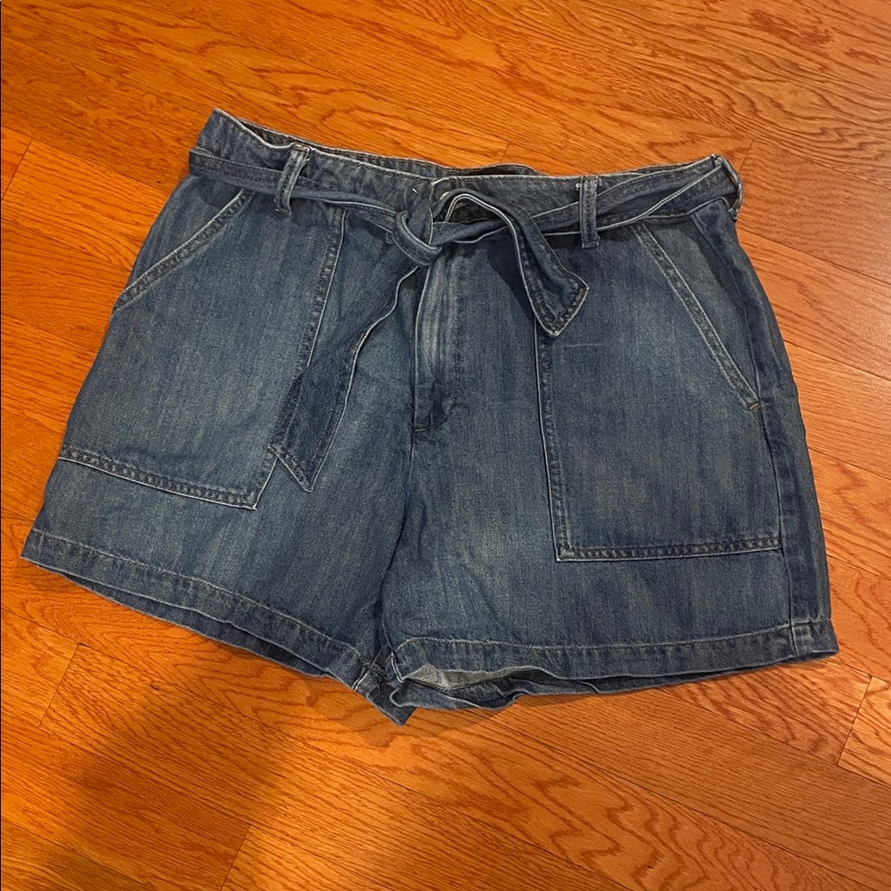 Banana Republic Blue Jean Tie-Belt Shorts